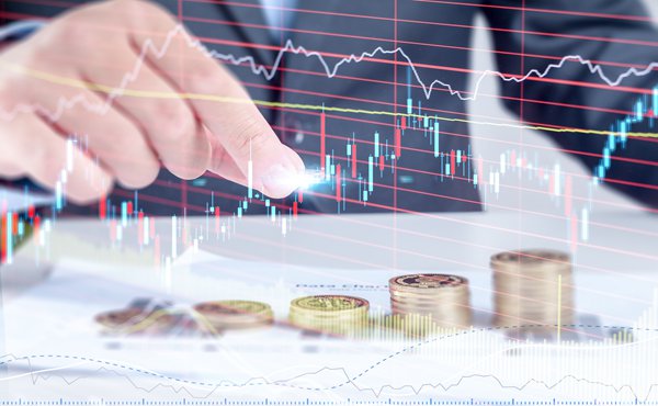 解锁新市场!梅州观赏鱼 “游” 进马来西亚